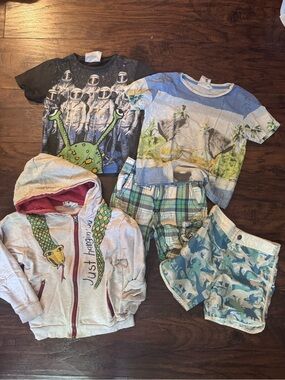 Boys Outfit Bundle - Space, Dino, doggy & Snake Prints - 6/7